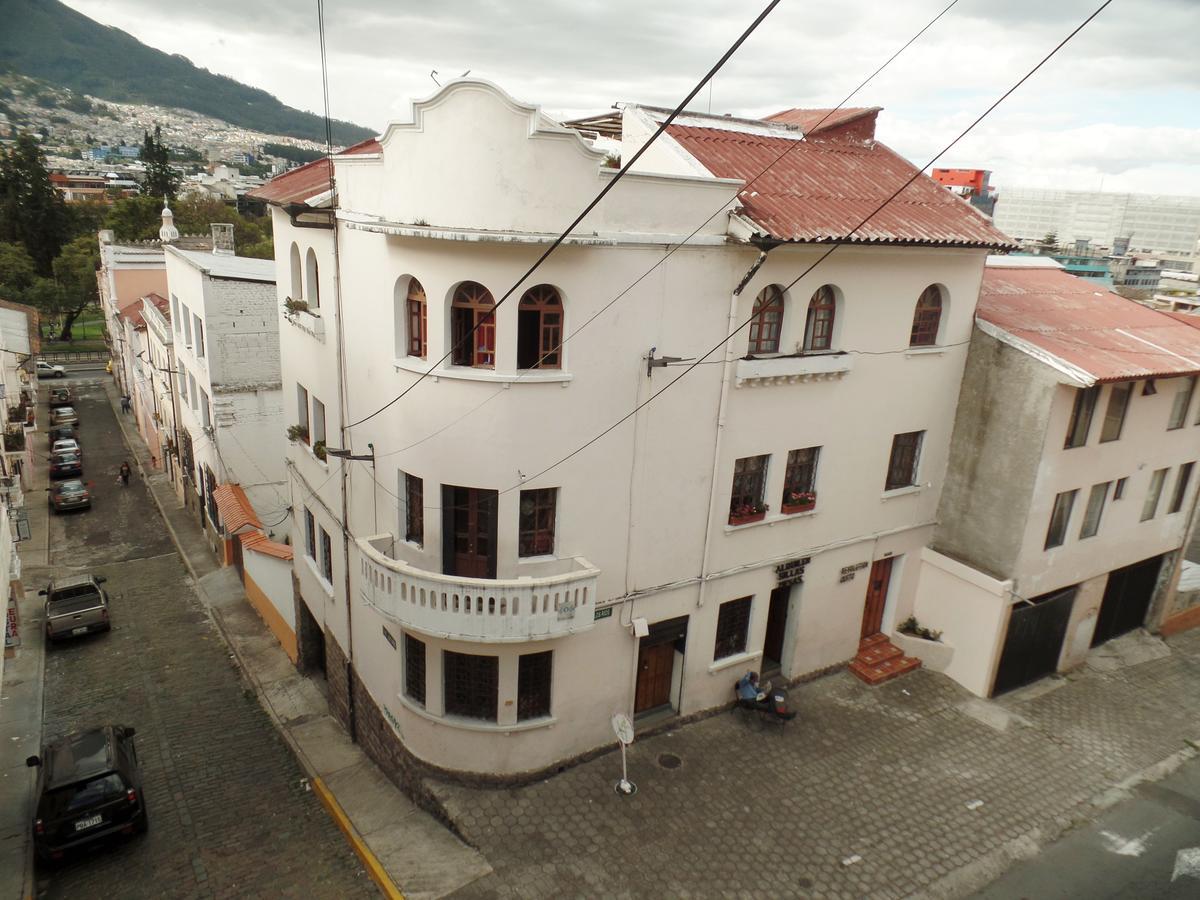 Hostel Revolution Quito Buitenkant foto