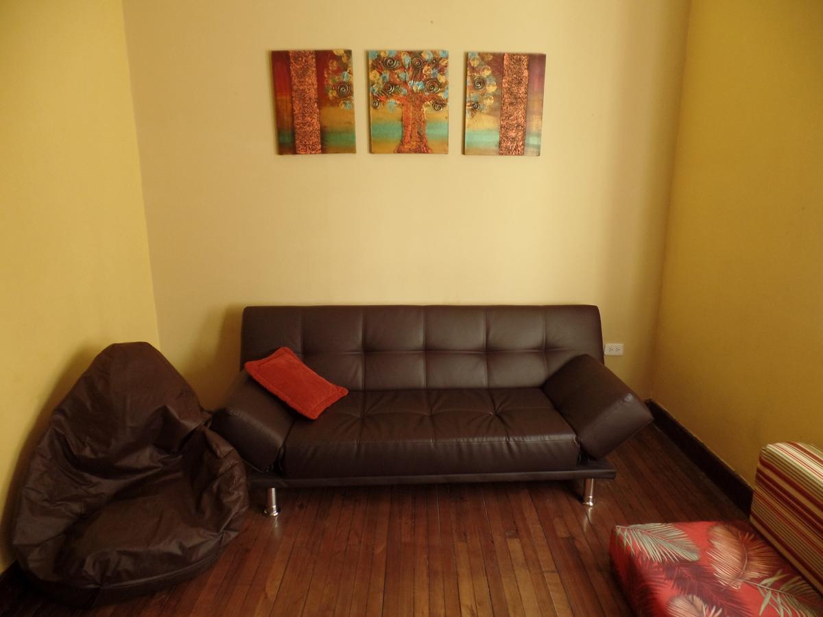Hostel Revolution Quito Buitenkant foto
